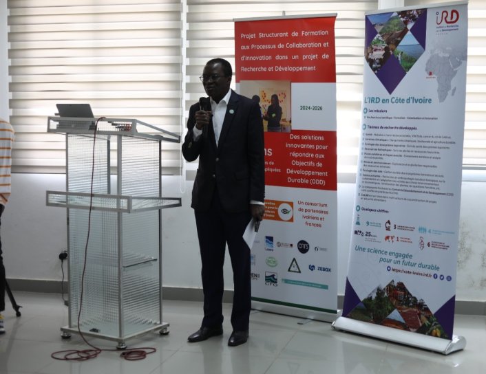 image PHOTO_de_lancement_Professeur_SORO_Fatoma.jpeg (0.2MB)